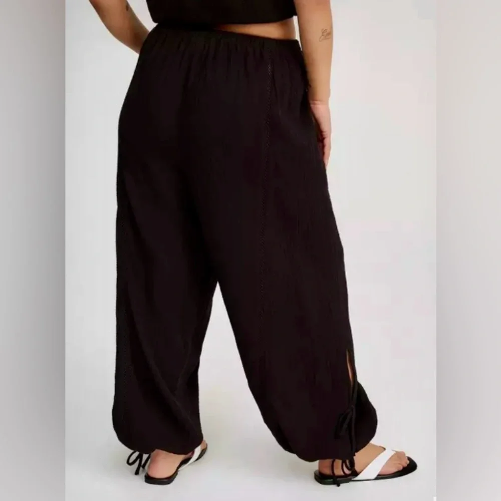 Torrid Black Pull On High Rise Joggers - Size 1X - Like New! - Picture 3 of 13